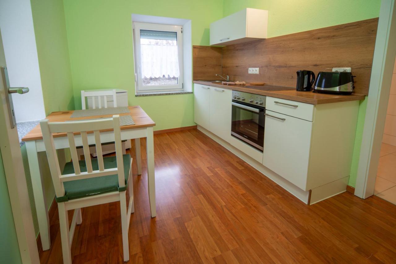 Monteur-/ Arbeiter-Apartment_ Wohnung 4 Мемминген Экстерьер фото